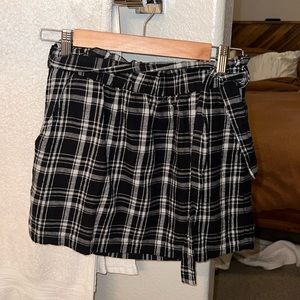 Full Tilt Plaid skirt size small